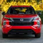 2026 Nissan Rogue PHEV Motorruimte met Plug-In Hybrid Cover