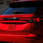 2026 Nissan Rogue PHEV Platinum Achterzijde Badge Detail