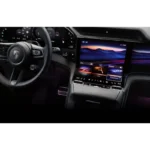 2026 Porsche Cayenne Electric Flow Display Cockpit Volledig Dashboard Aanzicht bij Nacht