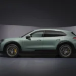 2026 Porsche Cayenne Electric Zijprofiel Ontwerp in Vanadium Grijs