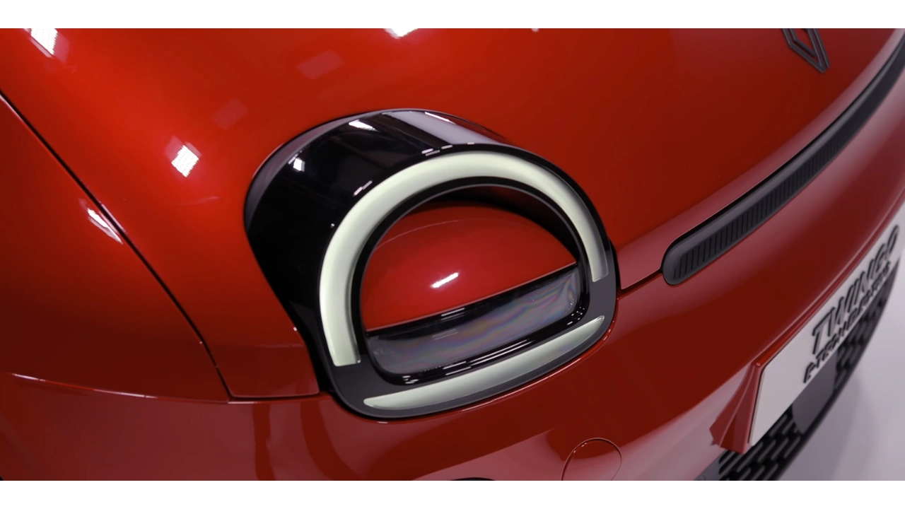 2026 Renault Twingo E-Tech Electric LED-Koplamp Detail