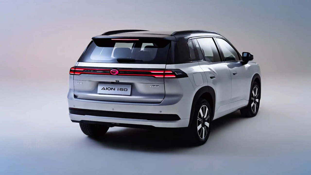 GAC Aion i60 Achterontwerp - Doorlopend LED-Achterlicht met Zelfverlichtend Logo