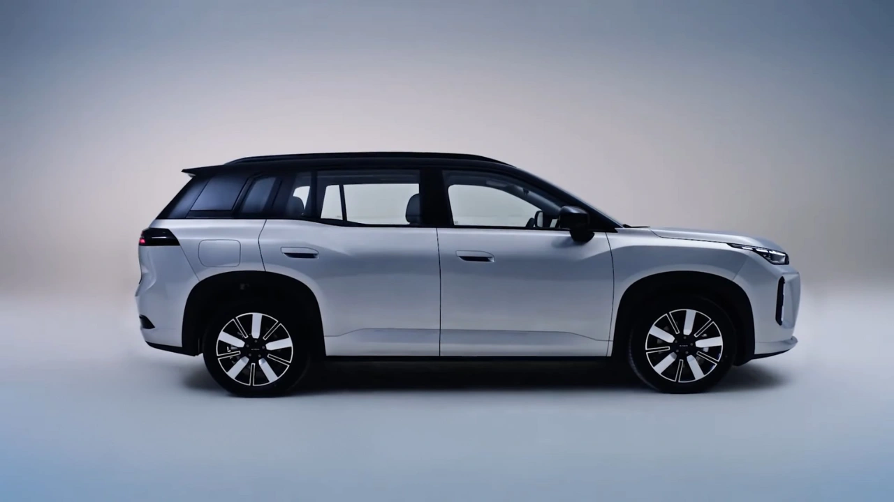 GAC Aion i60 Volledig Zijprofiel - 2.775mm Wielbasis Vijfzits SUV