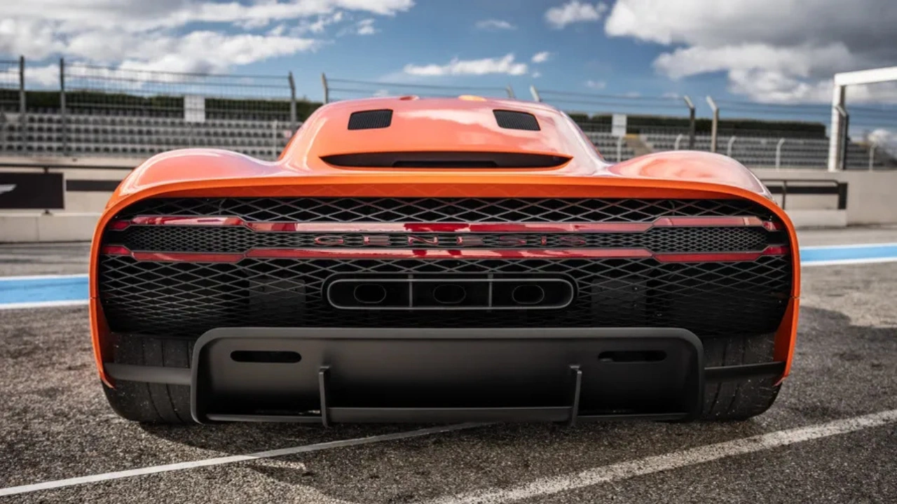 Genesis Magma GT Concept Achterlichten - Twin-Line Ontwerp en Race Uitlaat