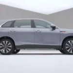 Hongqi HS6 PHEV Complete Zijprofiel Weergave in Studio Setting