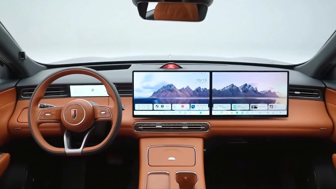 Hongqi HS6 PHEV Volledig Interieur Dashboard Panoramisch Aanzicht met Tan Leder