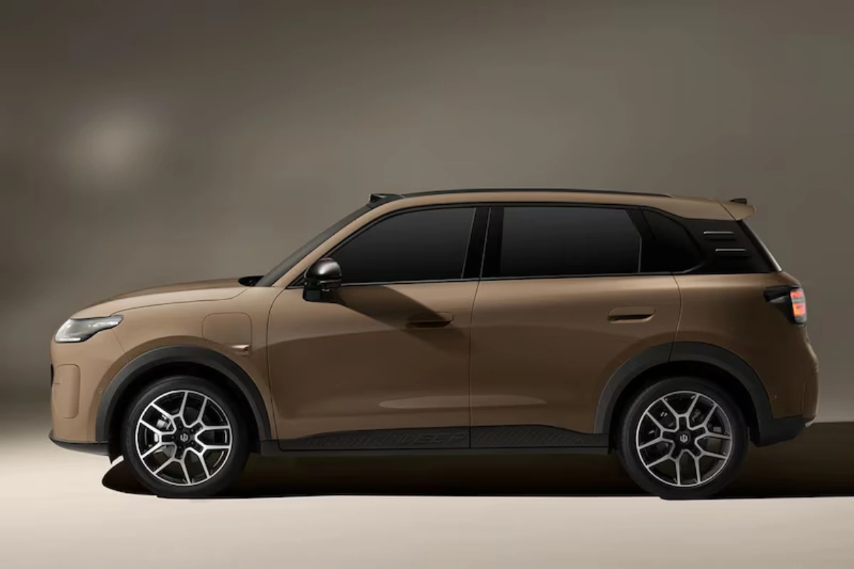 Leapmotor A10 B03X Volledig Zijprofiel - Compacte Elektrische SUV met Maximale Ruimte-Efficiëntie