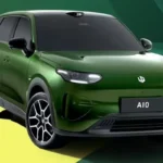 Leapmotor A10 B03X Voorkant Driekwart Aanzicht in Zeewiergroen