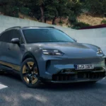 Verkrijgbaar in 13 standaard exterieurkleuren met 12 interieurbcombinaties, biedt de Cayenne Electric uitgebreide personalisatie via Exclusive Manufaktur en Paint to Sample programma's.