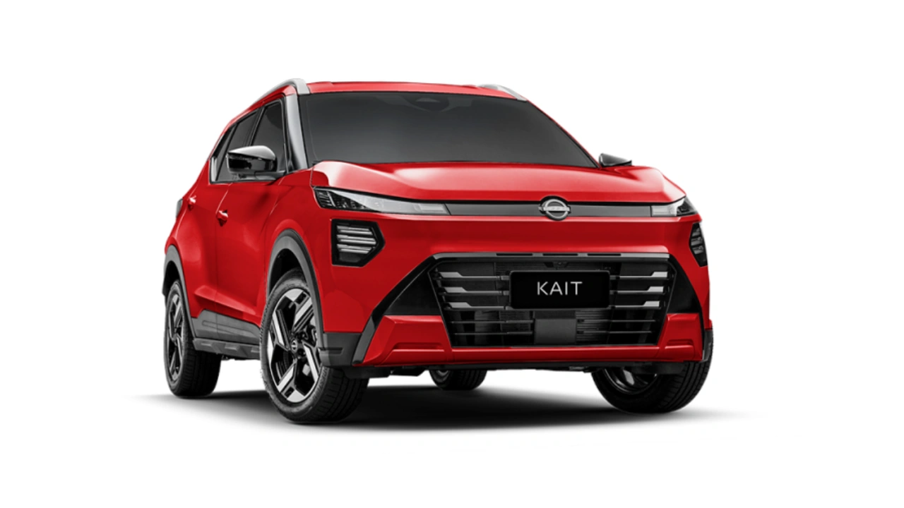Nissan Kait 2025 Rood Zijprofiel Driekwart Studio Perspectief