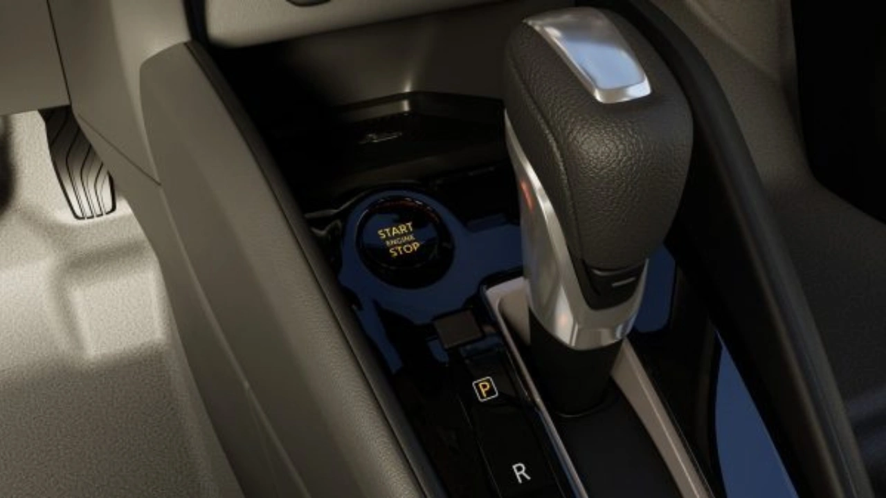 Nissan Kait 2025 Startknop Systeem en CVT Transmissie Selector