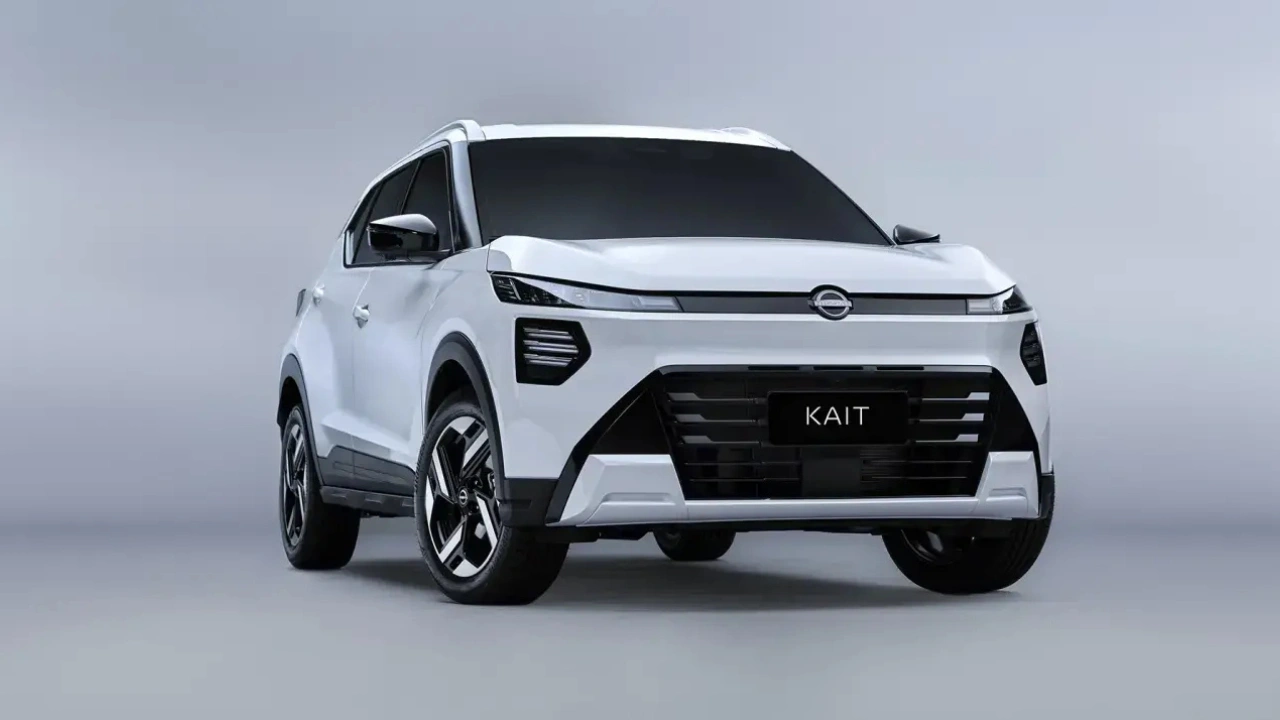 Nissan Kait 2025 Wit Voorkant Driekwart Studio Aanzicht