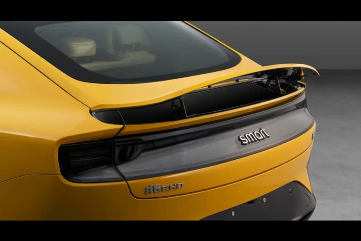 Smart #6 EHD - Actieve Achterspoiler Detail met Hybride Badge Close-Up
