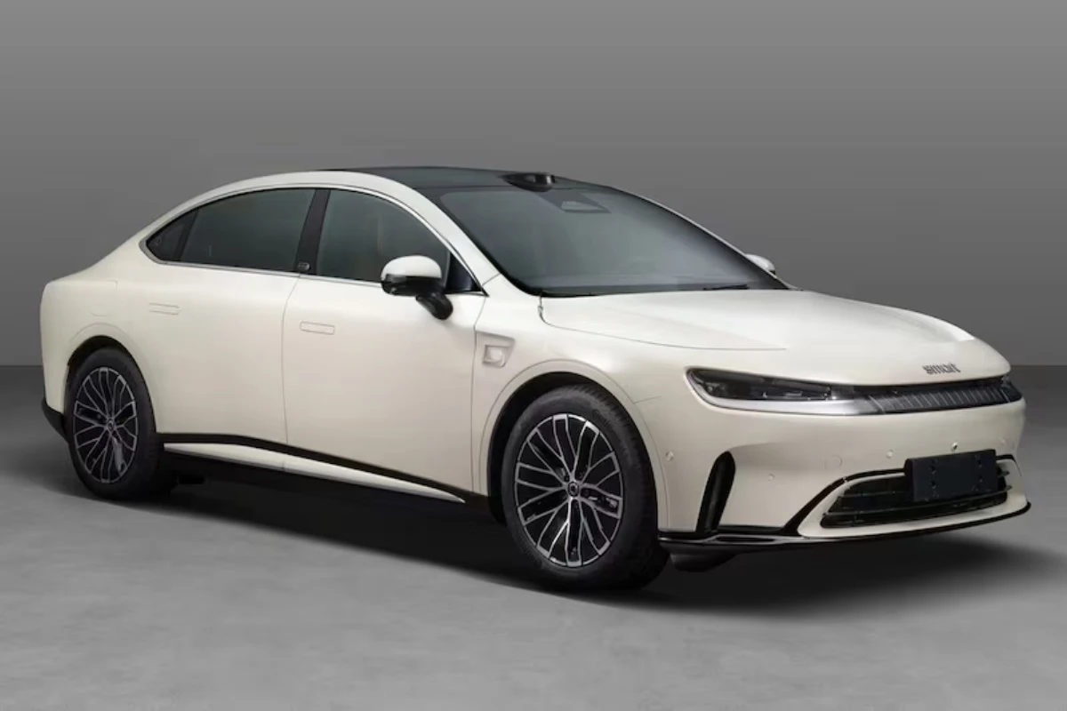 Smart #6 EHD Wit - Premium Plug-in Hybride Sedan Driekwart Vooraanzicht