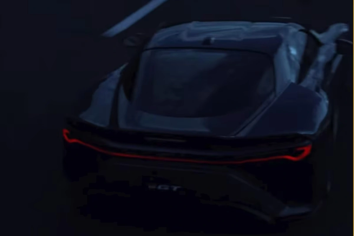 Toyota GR GT Achterdesign Kenmerkt Opvallende LED-Achterlicht Signatuur