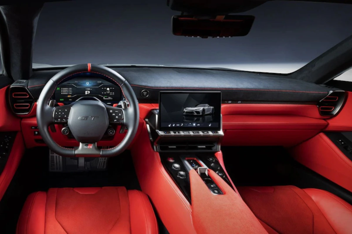 Toyota GR GT Interieur Rood Leder Dashboard Compleet Overzicht