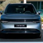 Zeekr 7X Business Edition Vooraanzicht met Kenmerkende LED-koplampen
