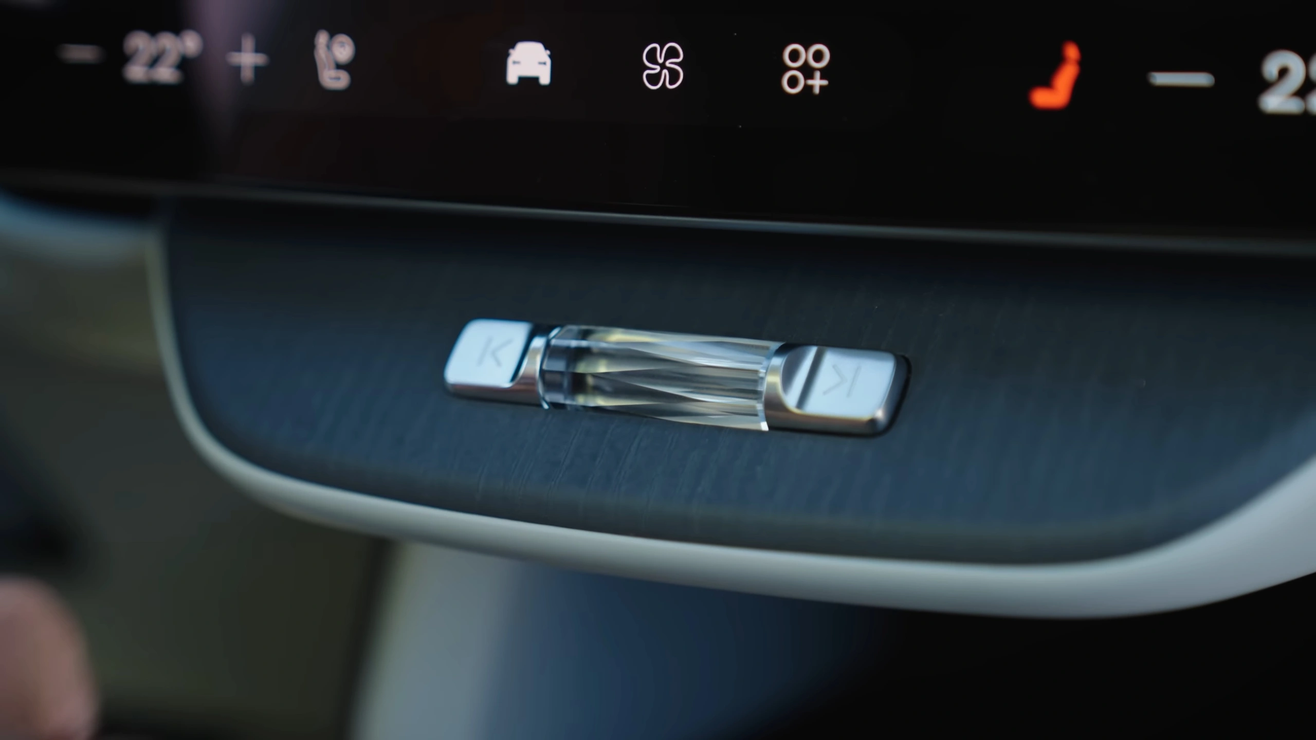 Volvo EX60 Ultra — Exclusief Kristallen Scrollwiel voor Media & Volume