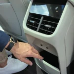 Volvo EX60 — Achterste Klimaatbediening & Dubbele USB-C Oplading