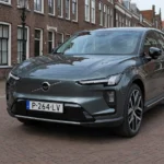 Volvo EX60 — Matrix LED Koplampen & Aerodynamisch Voorontwerp