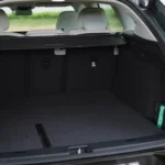 Volvo EX60 — Ruime 523L Kofferbak met 40/20/40 Klapbare Achterbank
